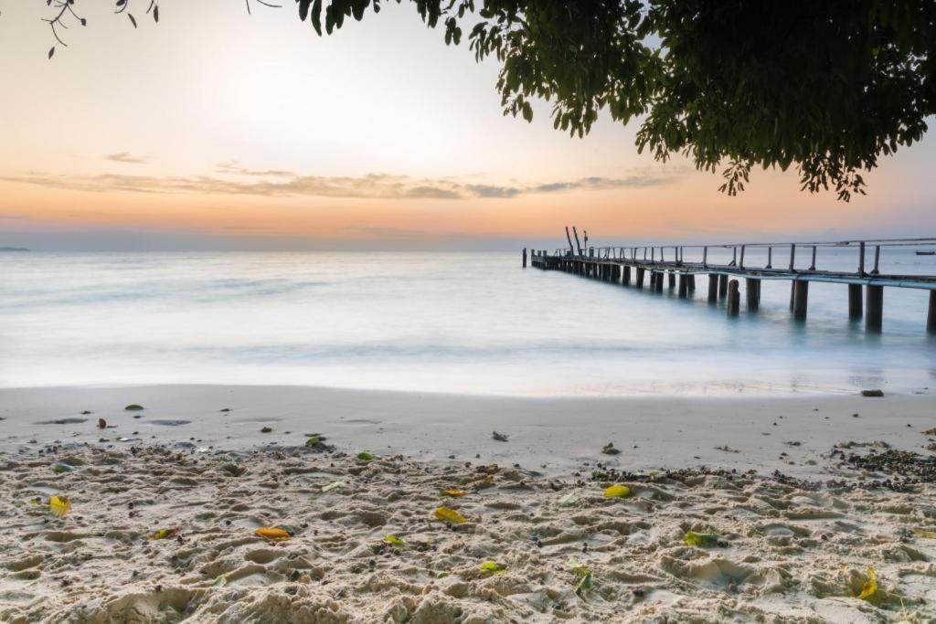 Sea Breeze Resort Koh Samet Exterior foto